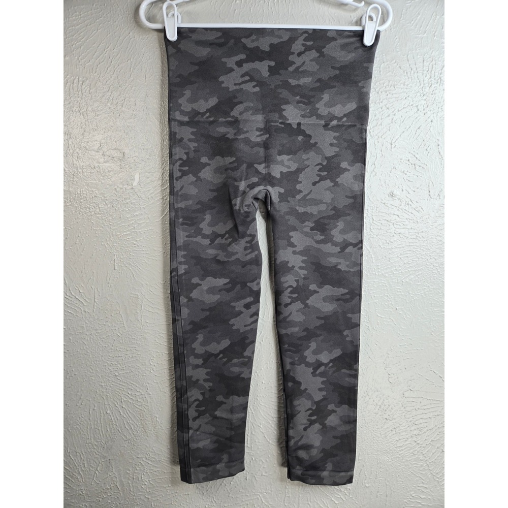 Spanx Leggings XL Green Camo High Rise Seamless Stretchy‎ Pants Activewear